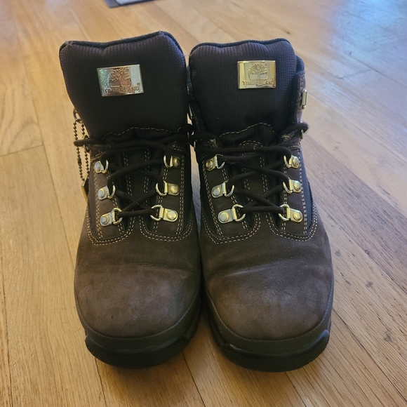 Brown timberland boots size 6 - Picture 3 of 5